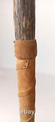 VTG Wood WALKING STICK 58 T, Antler & Leather, Scotland Badges & Old Man Face