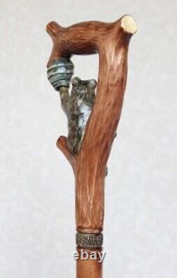 Walking can? Bear and hive Wooden cane Walking stick handmade Carved stick Wood