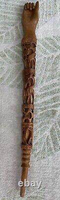 Bâton de Marche/Canne en Bois Sculpté à la Main Africaine Vintage du Cameroun Bamileke 37