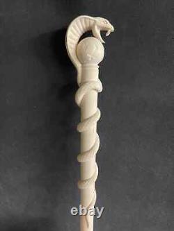 Bâton de marche avec poignée de cobra sculptée à la main en bois, cadeau fait main