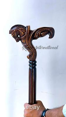 'Bâton de marche en bois, design cheval à bascule, fabriqué / sculpté à la main, bâton de marche durable'