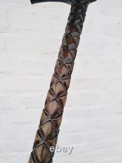 Bâton de marche en bois sculpté à la main pour hommes et femmes, idéal pour Noël (Royaume-Uni)