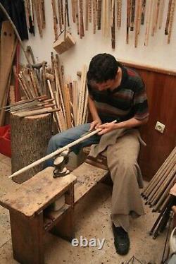 Bâton de marche en bois sculpté fait main orthopédique spécial, de haute qualité.