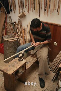 Bâton de marche en bois unique à tête argentée, de haute qualité et sculpté spécialement