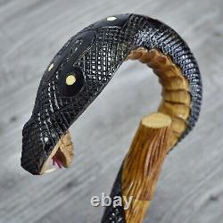 Bâton de marche en canne sculptée à la main en bois, Cobra brun / Royaume-Uni