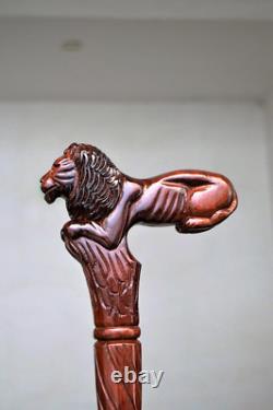Bâton de marche sculpté en bois de lion avec élégance, canne en bois sculptée à la main avec des motifs intriqués