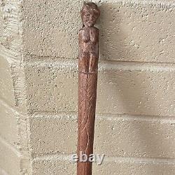 Bâton de marche tribal décoratif en bois sculpté à la main Vintage 25 Femme