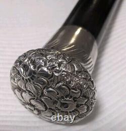 Canne de marche en argent sterling vintage de Birmingham Dalman & Narborough avec motif floral en repoussage