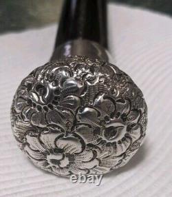 Canne de marche en argent sterling vintage de Birmingham Dalman & Narborough avec motif floral en repoussage