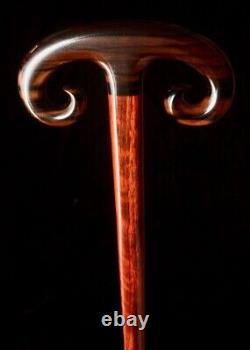 Canne de marche en bois massif artisanal, design unique sculpté à la main, bâton de marche en bois unique.