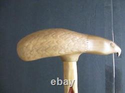 Canne en bois sculptée à la main par Ed Vogel, sujet Aigle à tête blanche, bâton de marche, États-Unis.