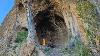 Échelle Vers Le Passé: Une étrangement Belle Grotte Ancienne