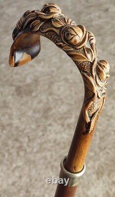 Rose finement sculptée à la main sur un bâton de marche en bois de 35 pouces
